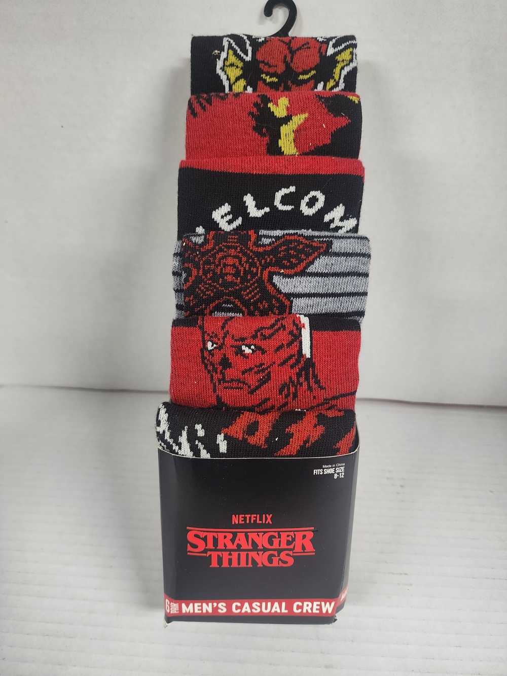 NWT Stranger Things 6-Pack Crew Men's Socks - Damaged Packaging